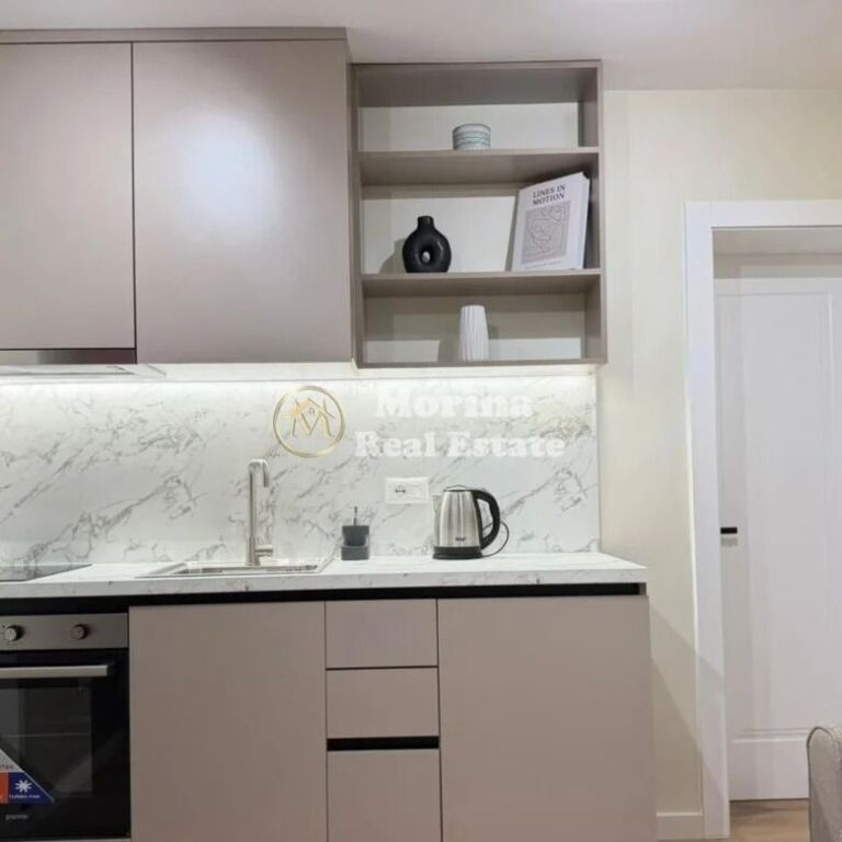 Shitje | 2 Apartamente 1 + 1 | 21 Dhjetori | 200000 €