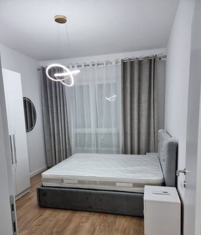 Appartamento 1+1 a Komuna e Parisit