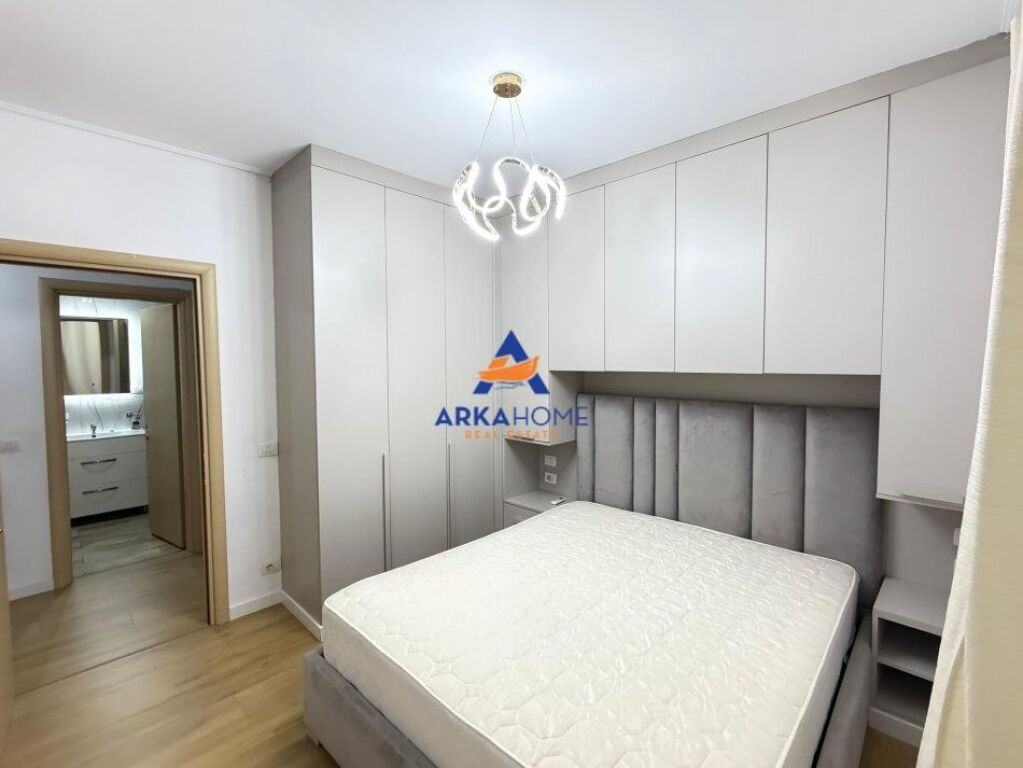 JEPET ME QERA APARTAMENT 2+1+BALLKON "KOPSHTI ZOOLOGJIK" 700 EURO