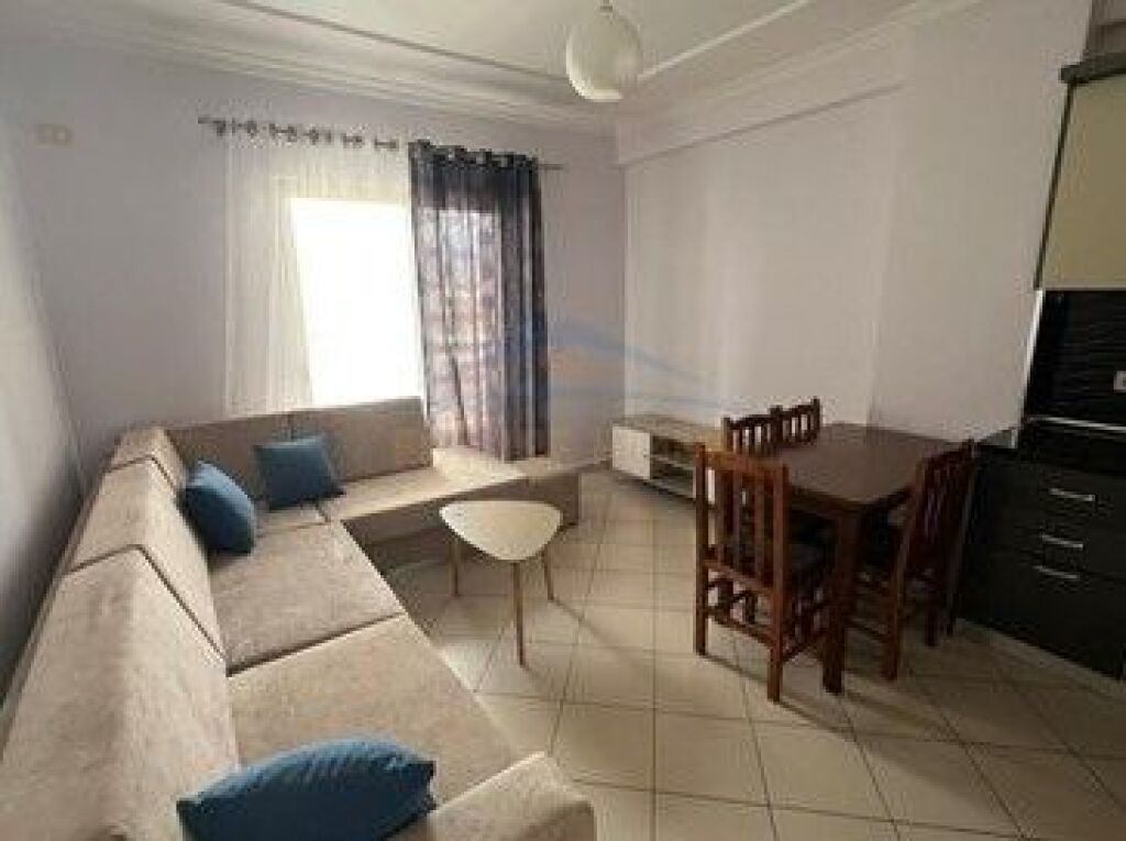 Qira, Apartament 2+1+2 , Rruga Petrela , Tirane.