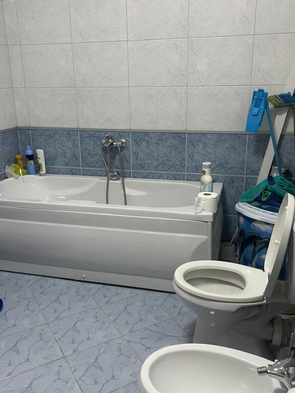 APPARTAMENTO IN AFFITTO 2+1+2 XHAMLLIK 82.000 LEKE