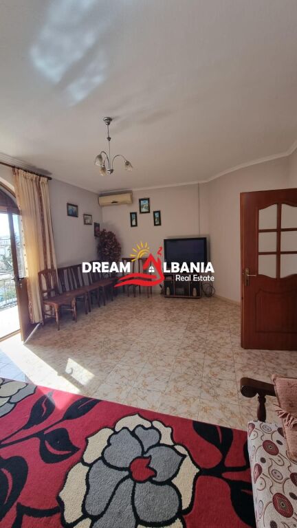 Jepet me Qera kati i 3-të i një Shtëpie Private, Rruga 5 maji ne Tirane (ID 4251436)