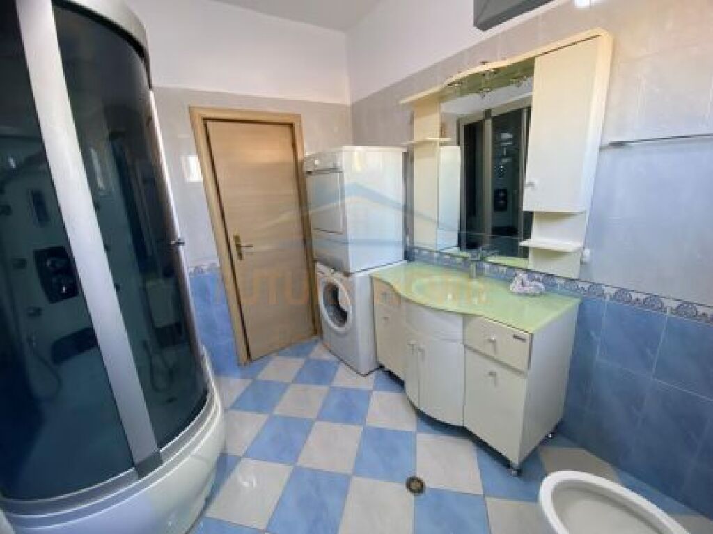 In vendita, Appartamento 2+1, 21 Dhjetori