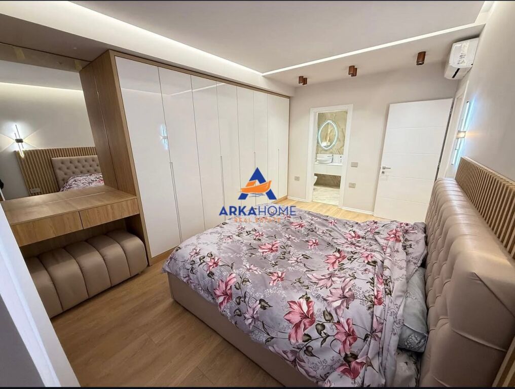 AFFITTASI APPARTAMENTO 2+1+2+BALCONE+2GARAGE "GREEN TERRACES, LAGO ASCIUTTO" 1200 EURO