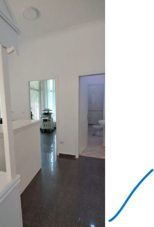 Affitto, Edificio Privato 2 Piani Vicino alla Strada, vicino al Camino