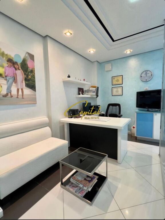 LOCALE COMMERCIALE IN AFFITTO 60 M2 ALI DEMI 800 EURO