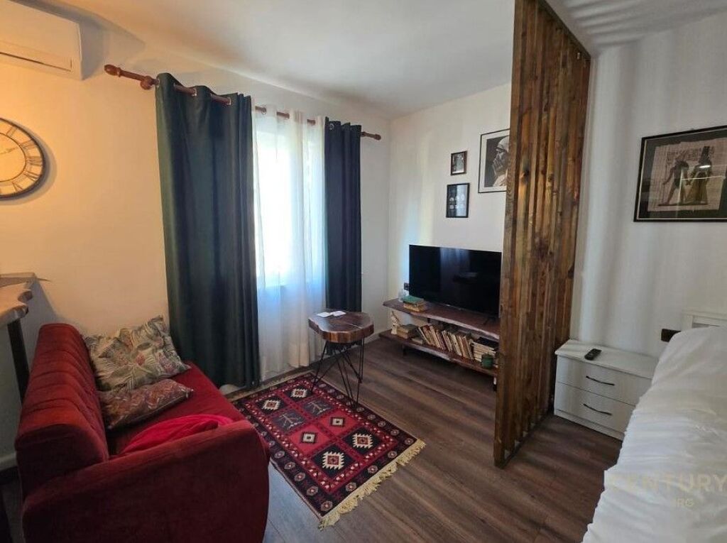 Monolocale in Affitto a 21 Dhjetori - 42,000 ALL