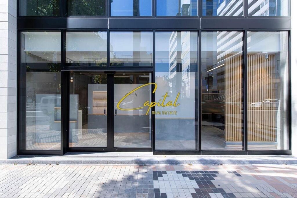BUSINESS PREMISES FOR RENT 304 M2 SAUK 3,600 EURO
