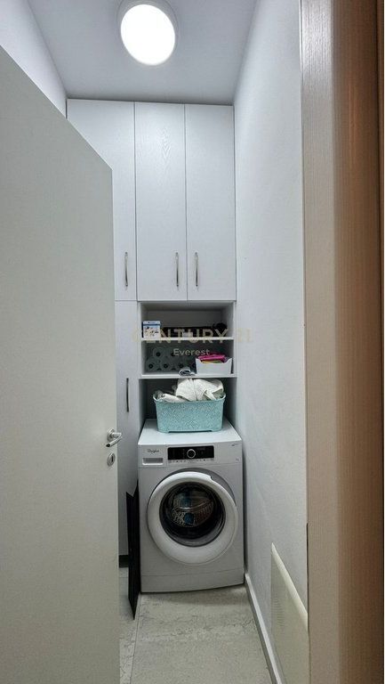 FARMACIA 10-VENDO APPARTAMENTO 2+1+2 + POSTO AUTO