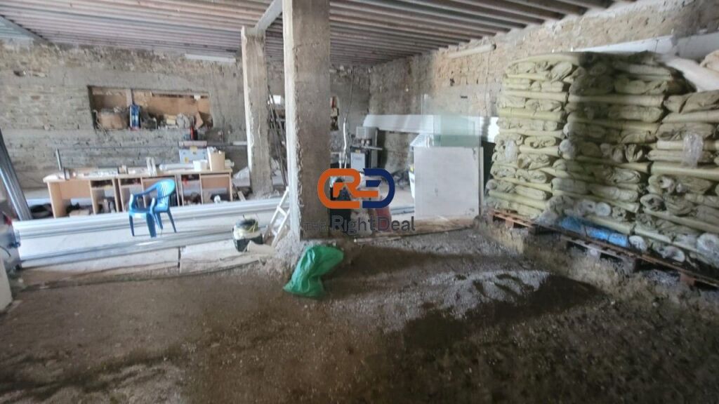In Shkoze, Premises for Rent together with the Business!!