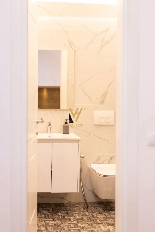 VENDESI APPARTAMENTO 2+1+2+BLK A ZOGU I ZI 260.000 EURO