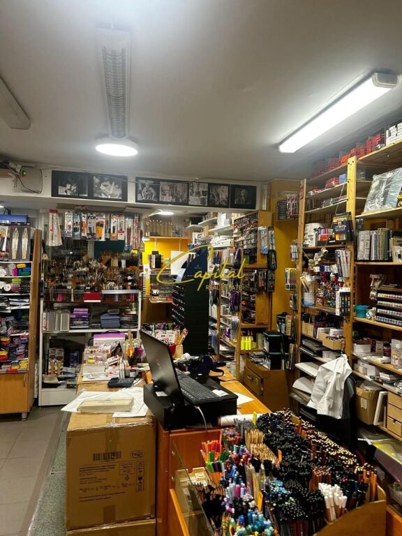 SHOP FOR RENT 25 M2 BARRIKADAVE STREET 40,000 LEKE