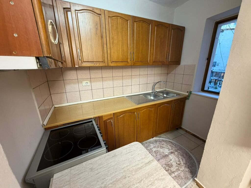 🏡 Appartamento 1+1 in affitto 📍 In Via Mine Peza💶 Prezzo: 50000 leke / mese