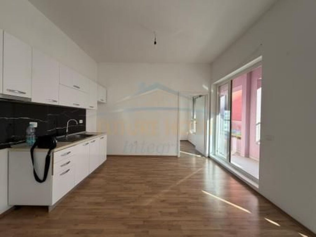 For sale, Apartment 1+1, Mangalem Complex, Tirana.