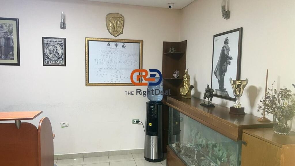 At Selvia, Ideal Business Unit for Sale for Investment !!!