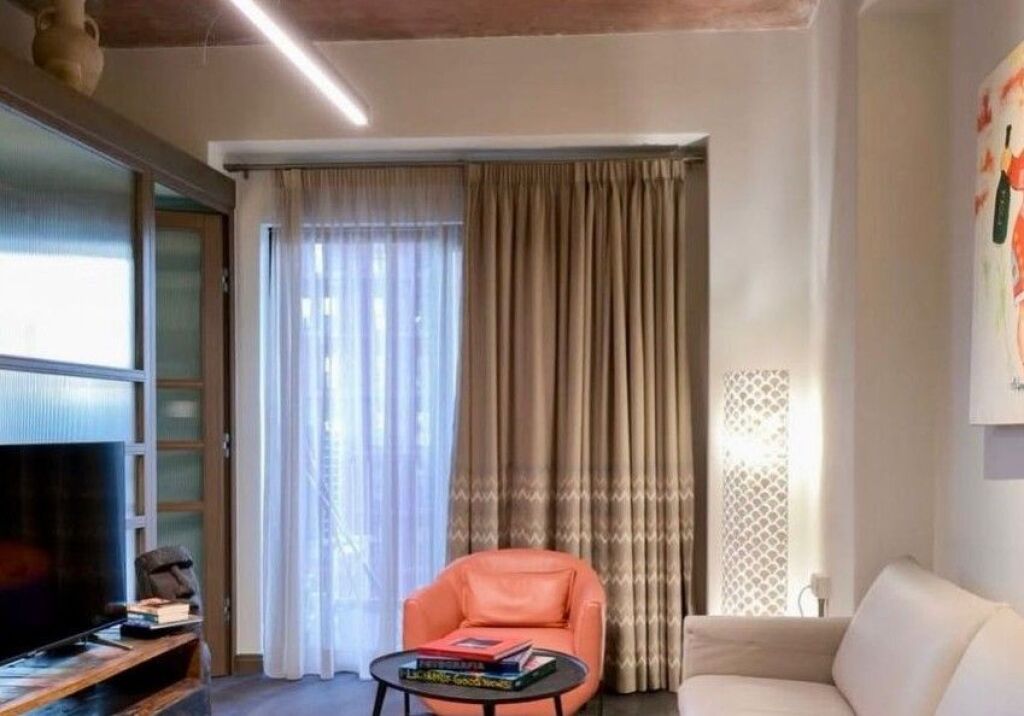 Modern 1+1 apartment with parking space for rent!