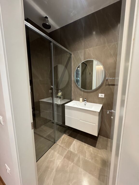 Apartament me qera 2+1+post parkimi ne Delijorgj