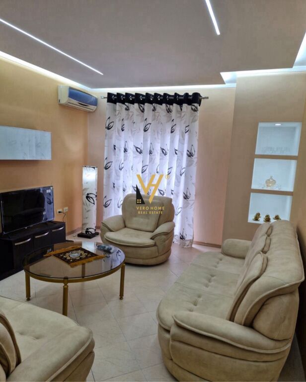 JEPET APARTAMENT 2+1+BLK ME QERA TE STADIUMI DINAMO 75.000 LEKE
