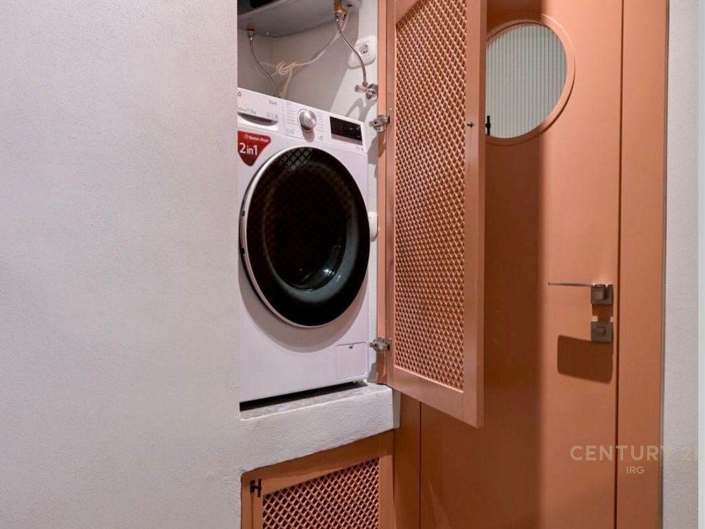 Jepet me qira apartament modern 1+1+ post parkimi! 1,150 € /Muaj