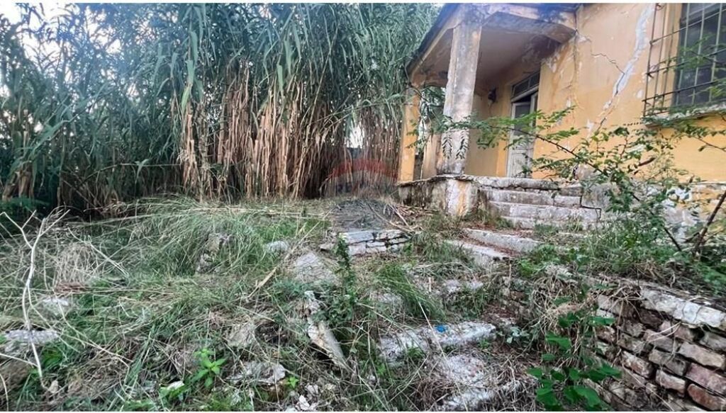 🏡 Tokë Truall + Ndërtesë në Shitje Kuzum Baba, Vlorë