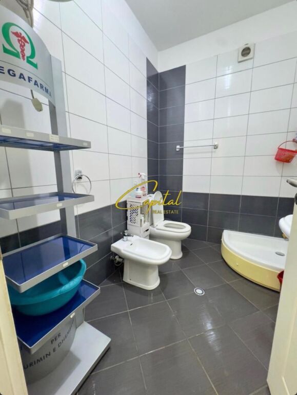 LOCALE COMMERCIALE IN AFFITTO 60 M2 ALI DEMI 800 EURO