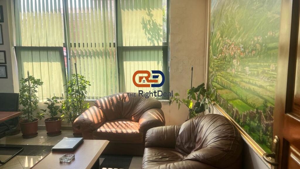 At Selvia, Ideal Business Unit for Sale for Investment !!!