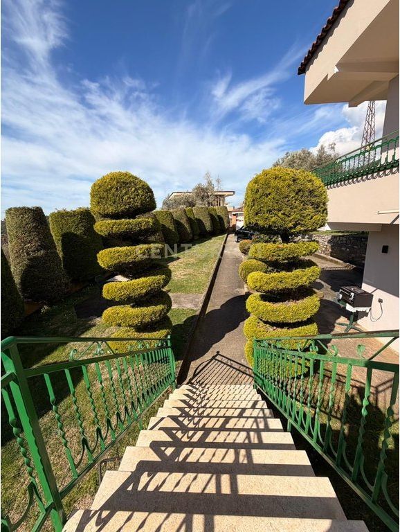 PËR SHITJE VILË + TOKË 1010M2 NË LANABREGAS,DAJT ! 380,000 €