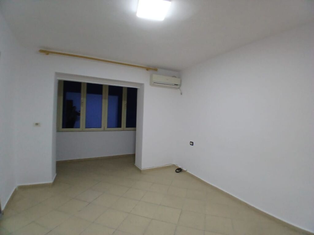 📣 RENT Apartment 1+1 (For Office) 📍 Center, Near the Ministry of Justice ✨ 💶 Price 60,000 Leke/Month