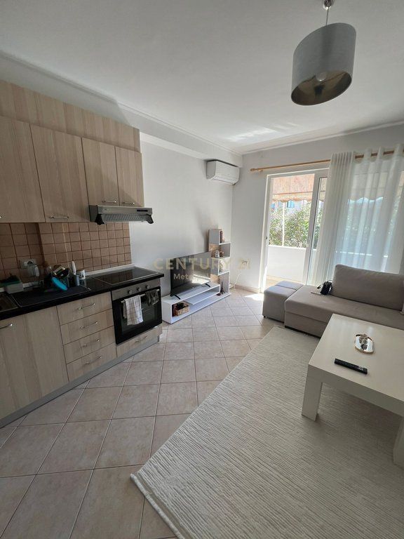 Apartament 1+1 per shitje prane Square 21, Rruga e Kavajes