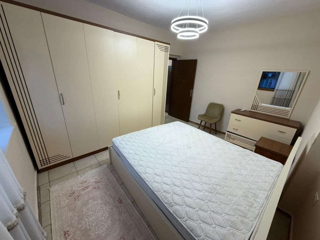 🏡 Appartamento 1+1 in affitto 📍 In Via Mine Peza💶 Prezzo: 50000 leke / mese