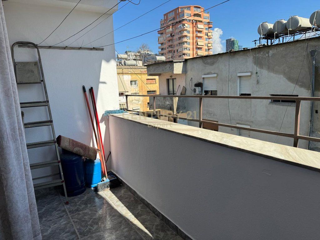 Jepet apartament 1+1 me qira në Ish-Bllok 600 € /Muaj