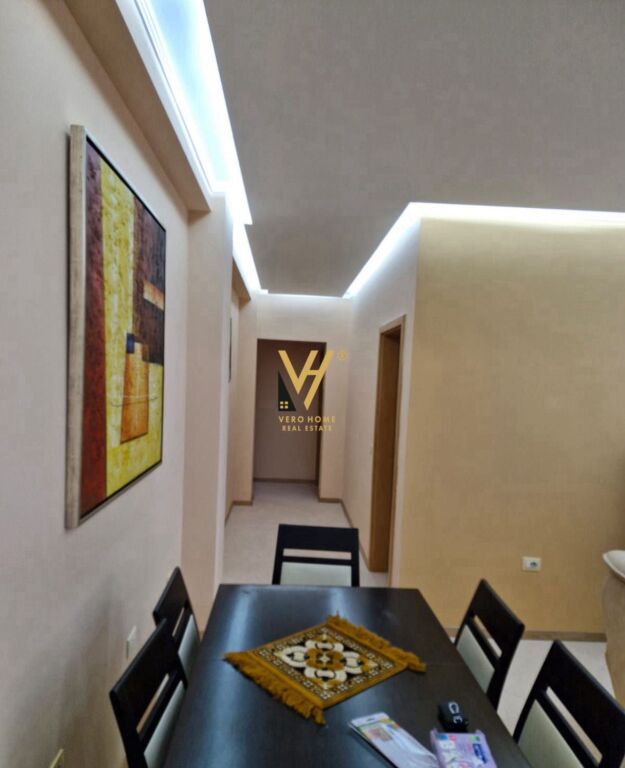 JEPET APARTAMENT 2+1+BLK ME QERA TE STADIUMI DINAMO 75.000 LEKE