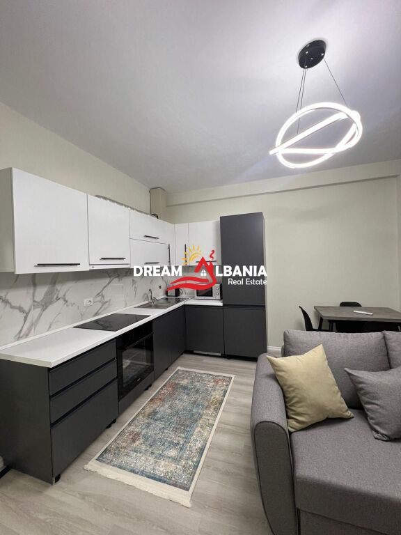 For rent 2+1 apartment + parking space near Durres street close to Colosseo (ID 4219386)