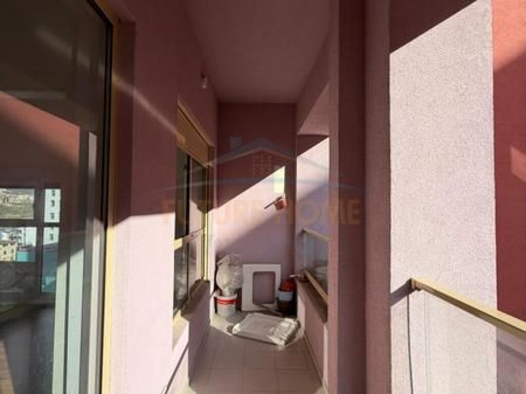 For sale, Apartment 1+1, Mangalem Complex, Tirana.