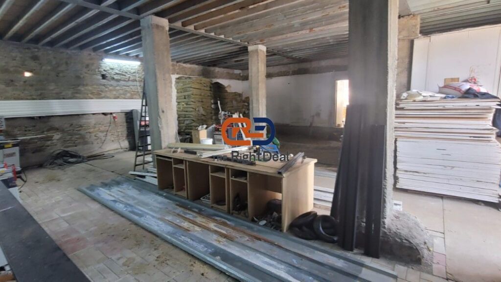 In Shkoze, Premises for Rent together with the Business!!