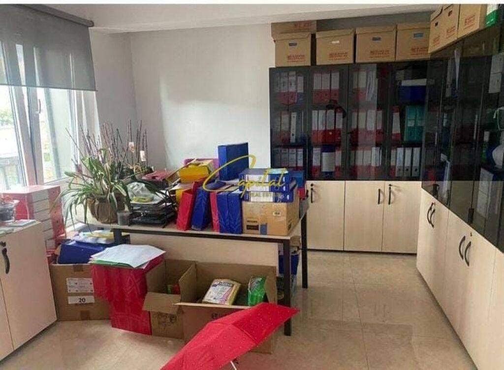 BUSINESS PREMISES FOR RENT 106 M2 CENTER 140,000 LEKE