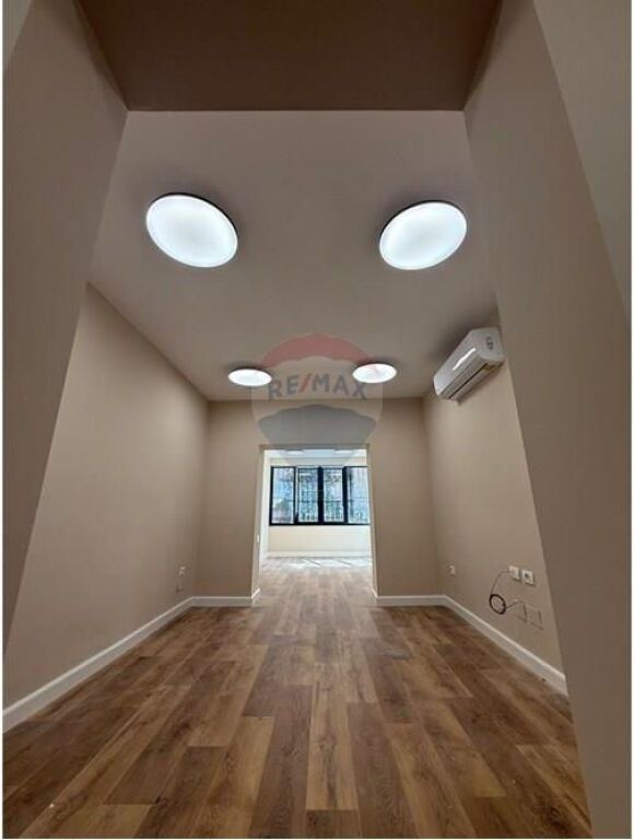 Office - For Rent - Margarita Tutulani Street, Tirana
