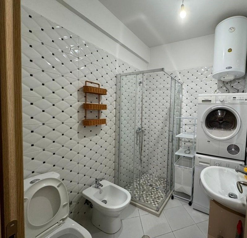 Apartament 2+1 ne Kompleksin FZ Liqeni i Thate