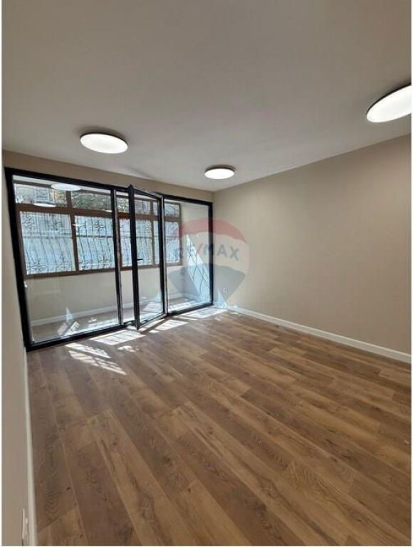Office - For Rent - Margarita Tutulani Street, Tirana