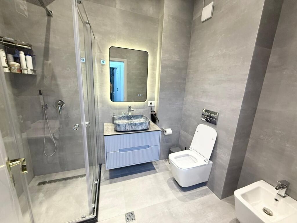 Apartament 2+1+2 me qera