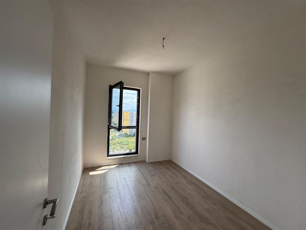 FOR SALE APARTMENT 2+1 FORMER AVIATION FIELD 180,000 EURO FH-57144