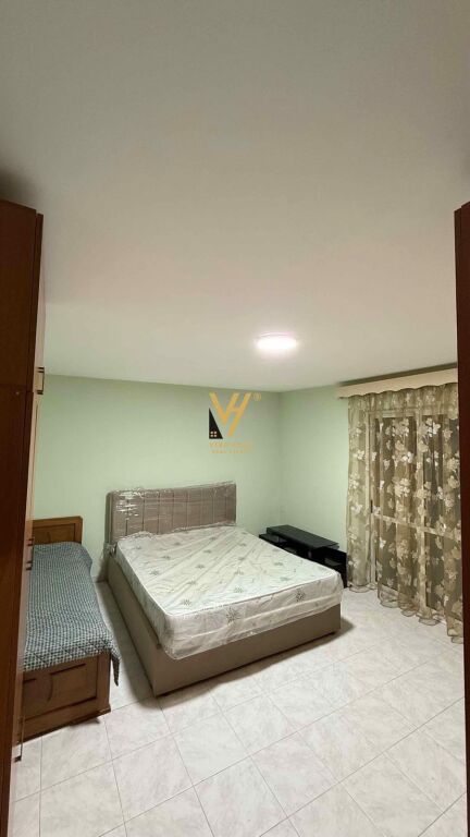 JEPET APARTAMENT 3+1+BLK ME QERA TE XHAMIA E TABAKVE 80.000 LEKE
