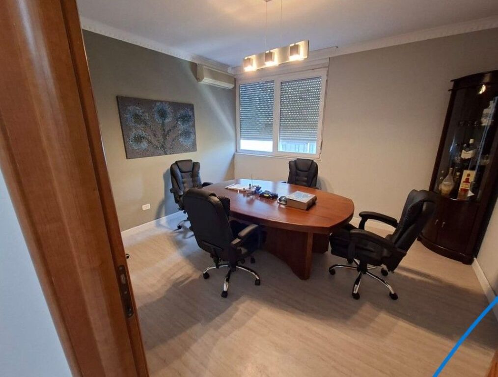 For rent, Office Space, Myslym Shyr, Tirana.