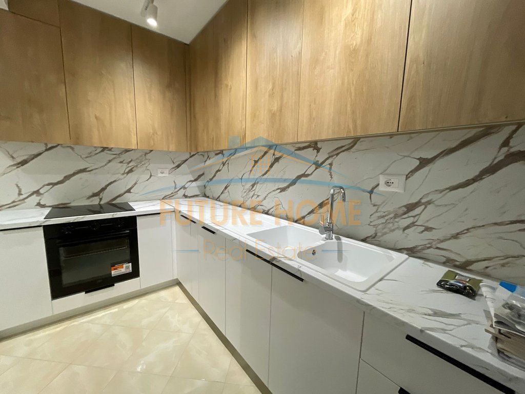 Qira, Apartament 2+1+2, Fusha e Aviacionit