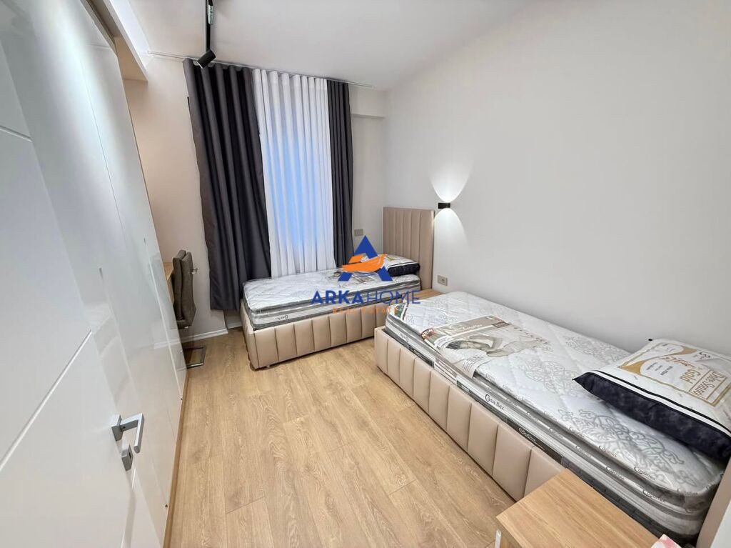 AFFITTASI APPARTAMENTO 2+1+2+BALCONE+2GARAGE "GREEN TERRACES, LAGO ASCIUTTO" 1200 EURO