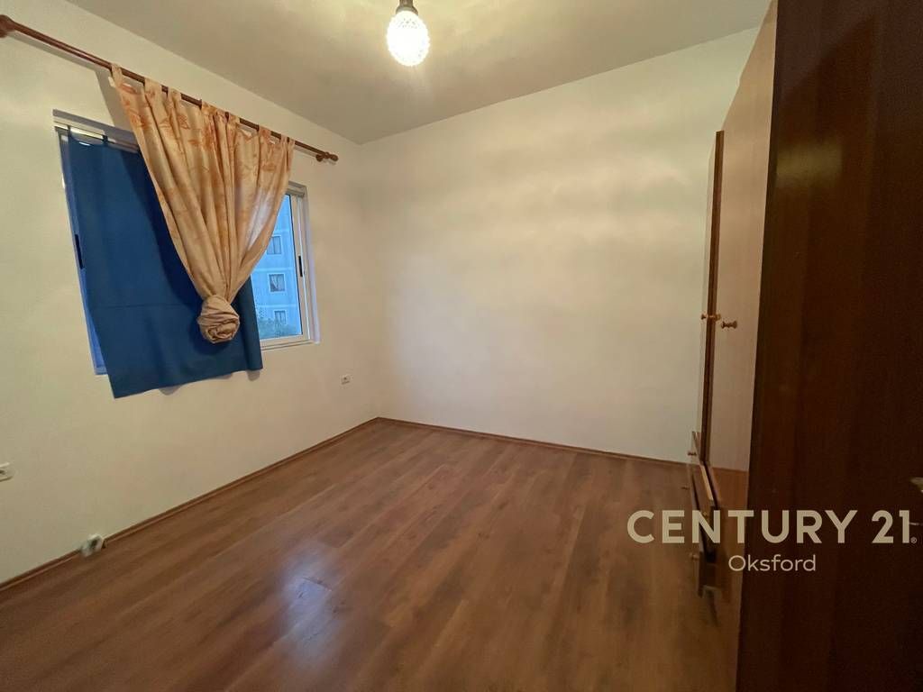 Apartament 3+1+2 per SHITJE ne Shkoze 197,000 €