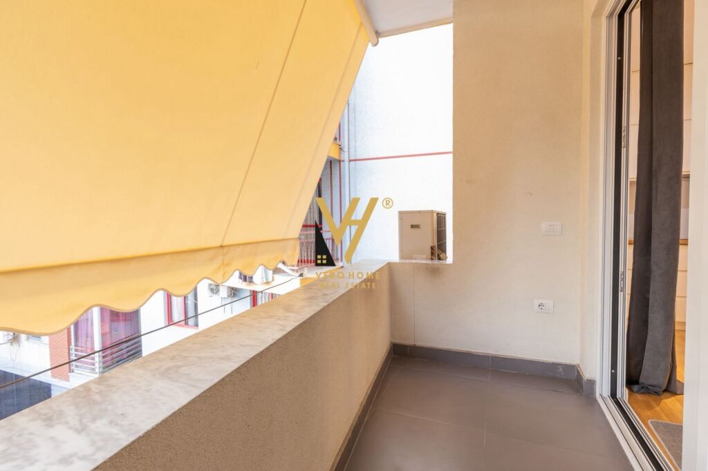 VENDESI APPARTAMENTO 2+1+2+BLK A ZOGU I ZI 260.000 EURO