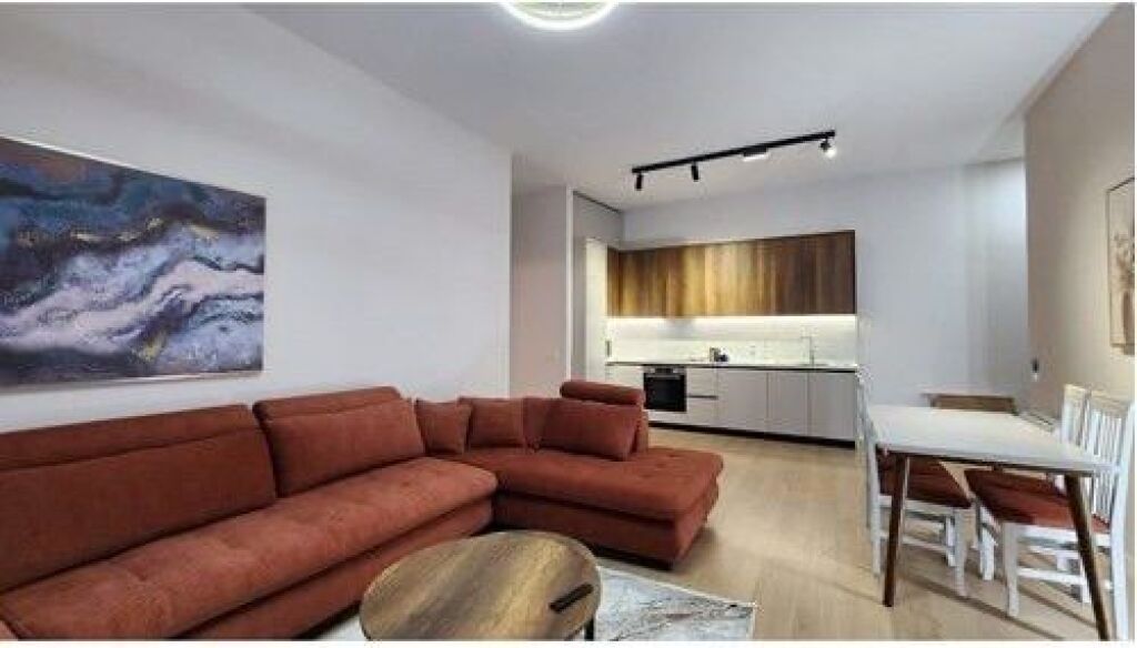 Apartamemt me qera 1+1 te komplekesi DELIJORGJI