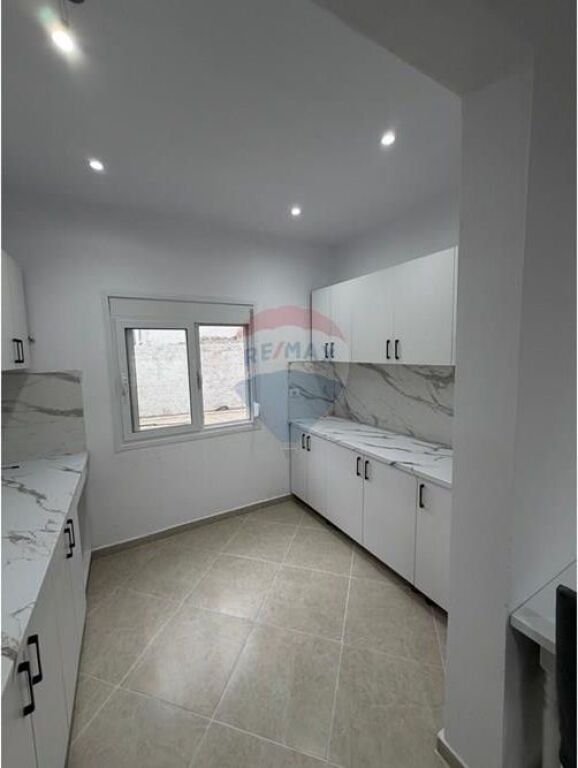 Shtëpi Private në Shitje Cole, Vlorë