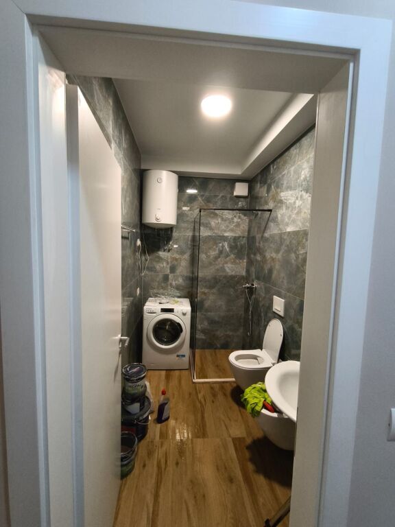 Jepet me qira apartament 1+1